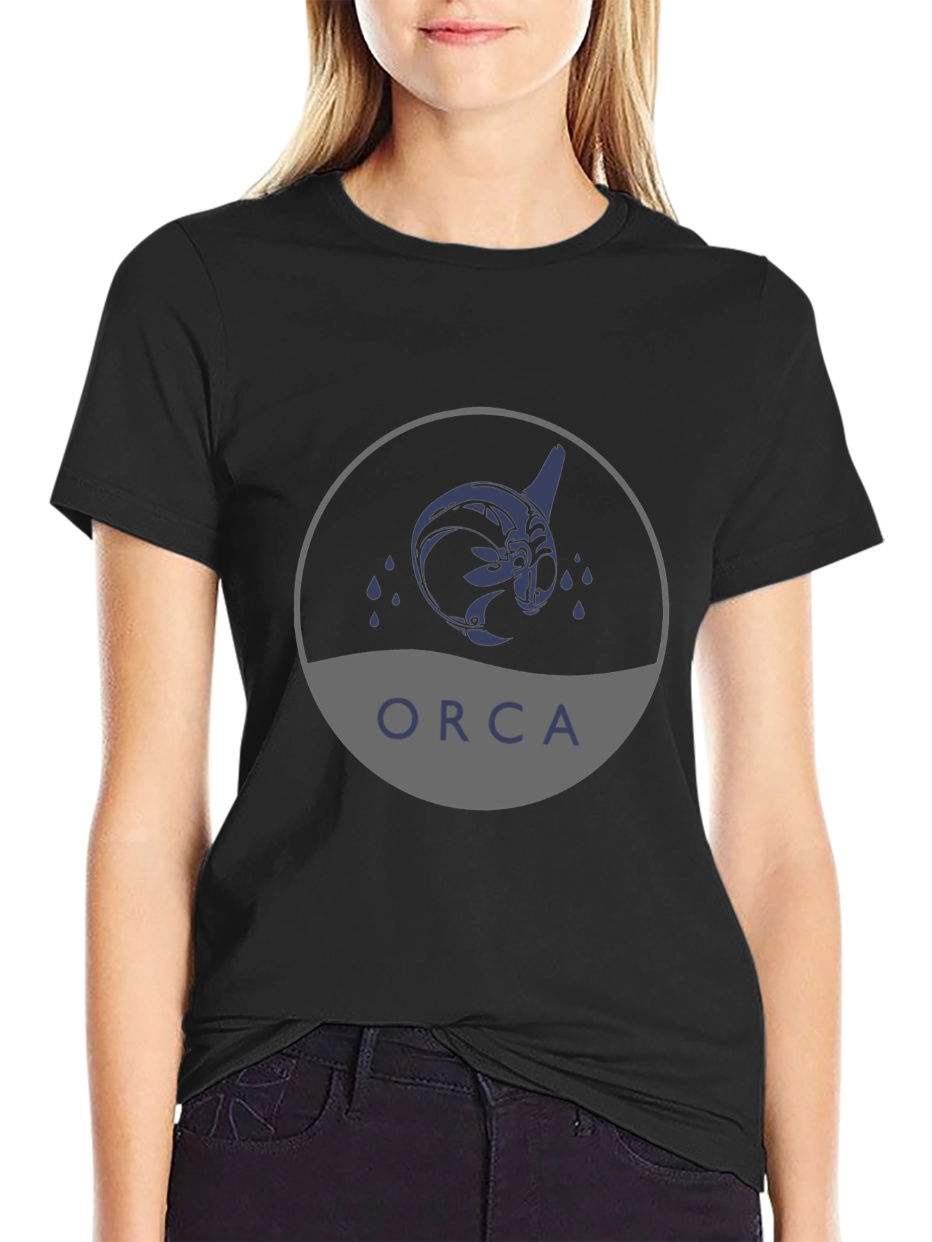Camiseta Negra con Diseño de Orca Tribal