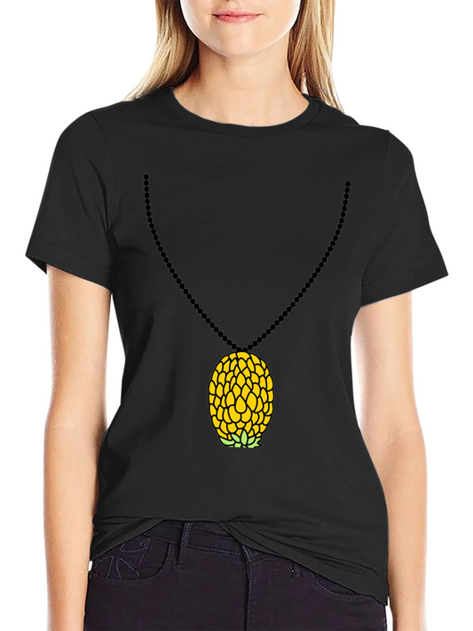 Camiseta Negra con Colgante de Piña