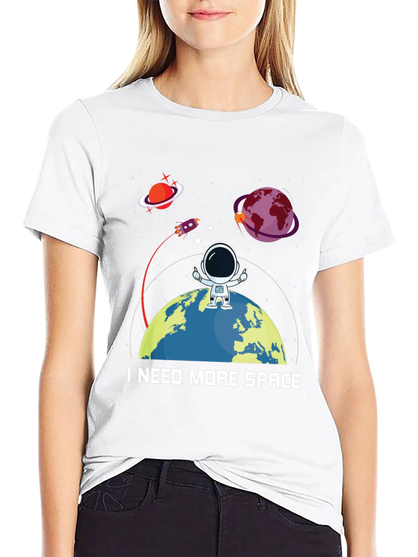 Camiseta Necesito Más Espacio - Diseño Espacial
