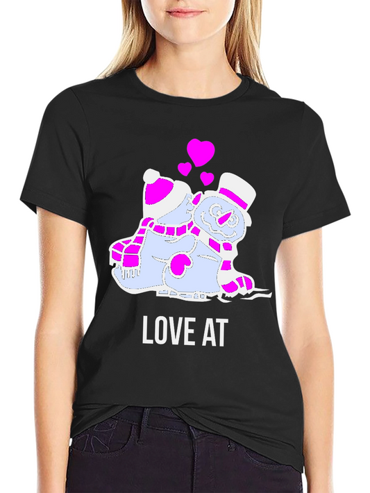Camiseta Negra con Diseño Romántico de Muñecos de Nieve