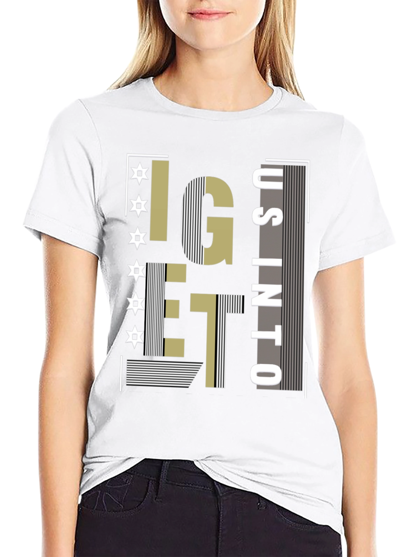 Camiseta Negra con Diseño Abstracto Moderno