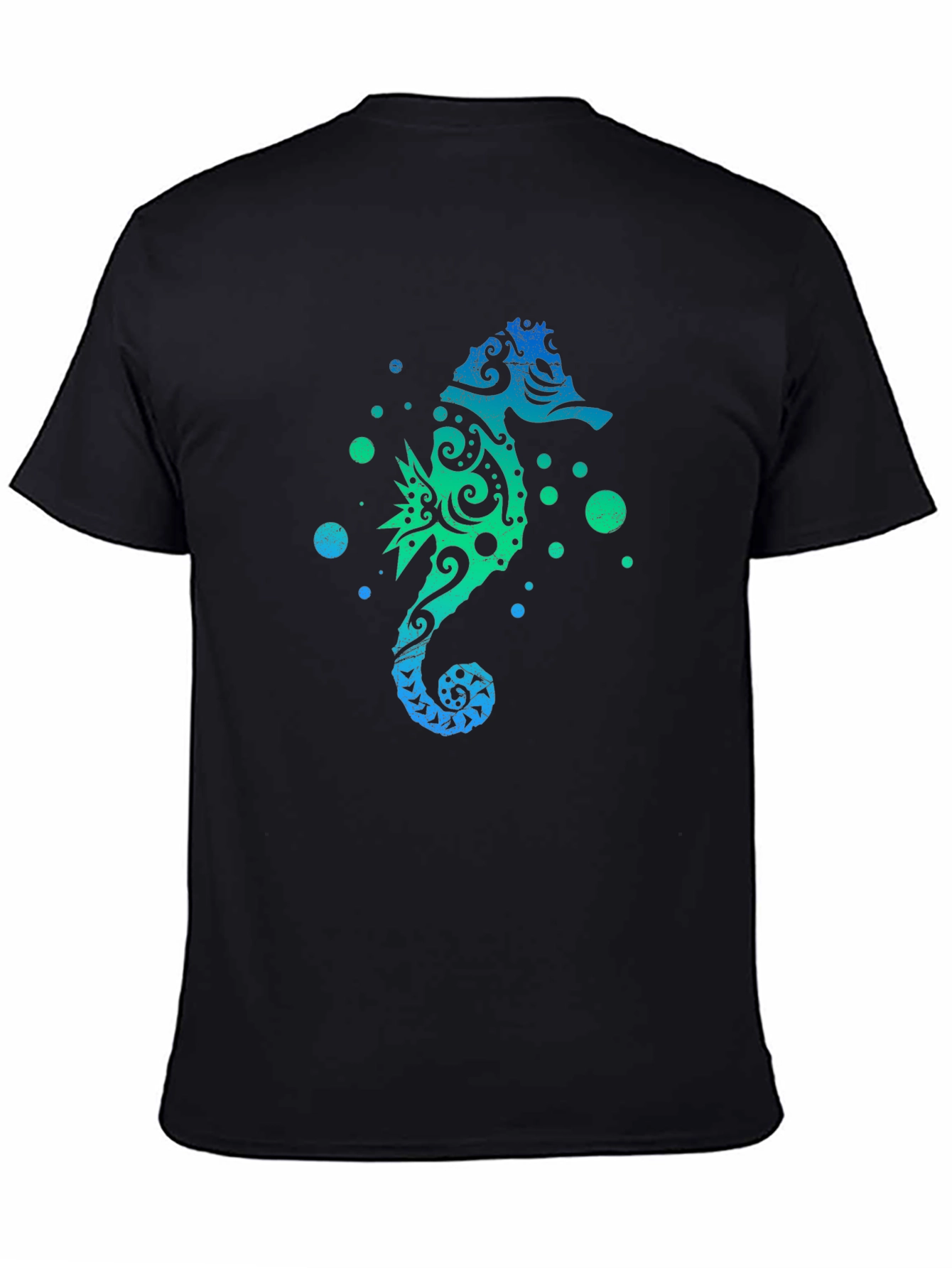 Camiseta Negra Estampado Hipocampo Tribal