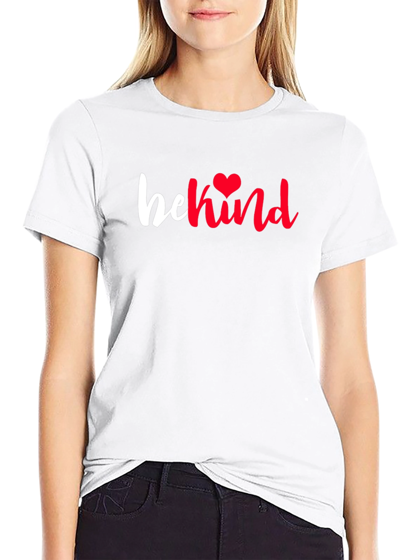 Camiseta Negra Be Kind Corazón Rojo