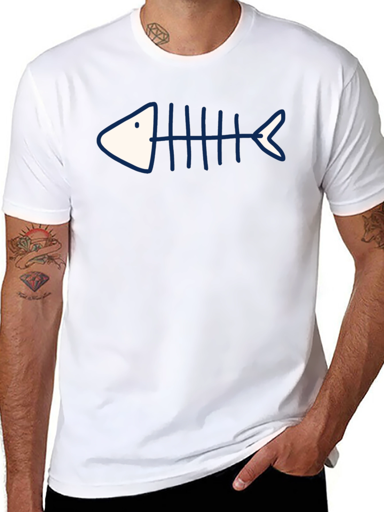 Camiseta Negra con Diseño de Esqueleto de Pescado Azul