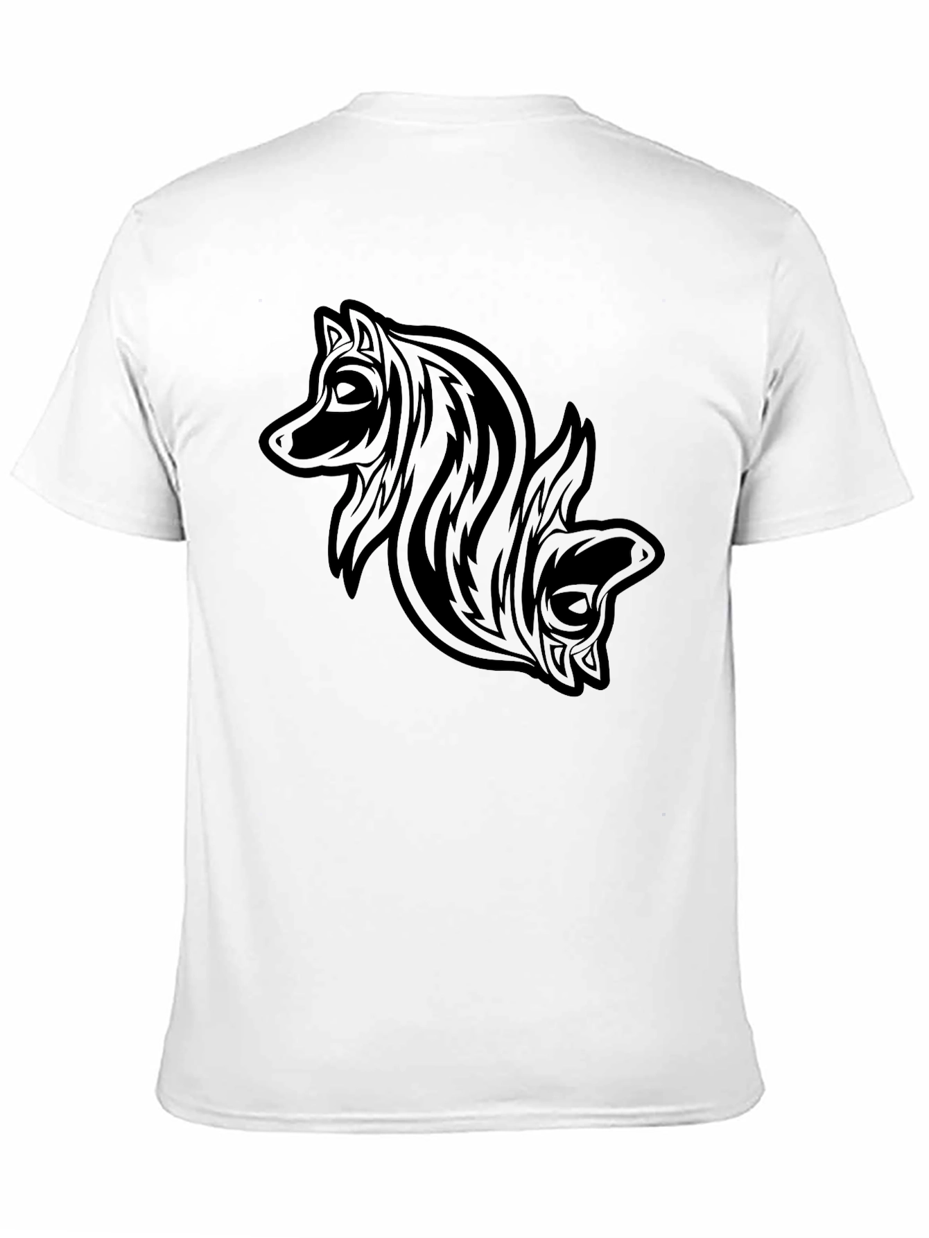 Camiseta Negra con Diseño de Lobos Tribal