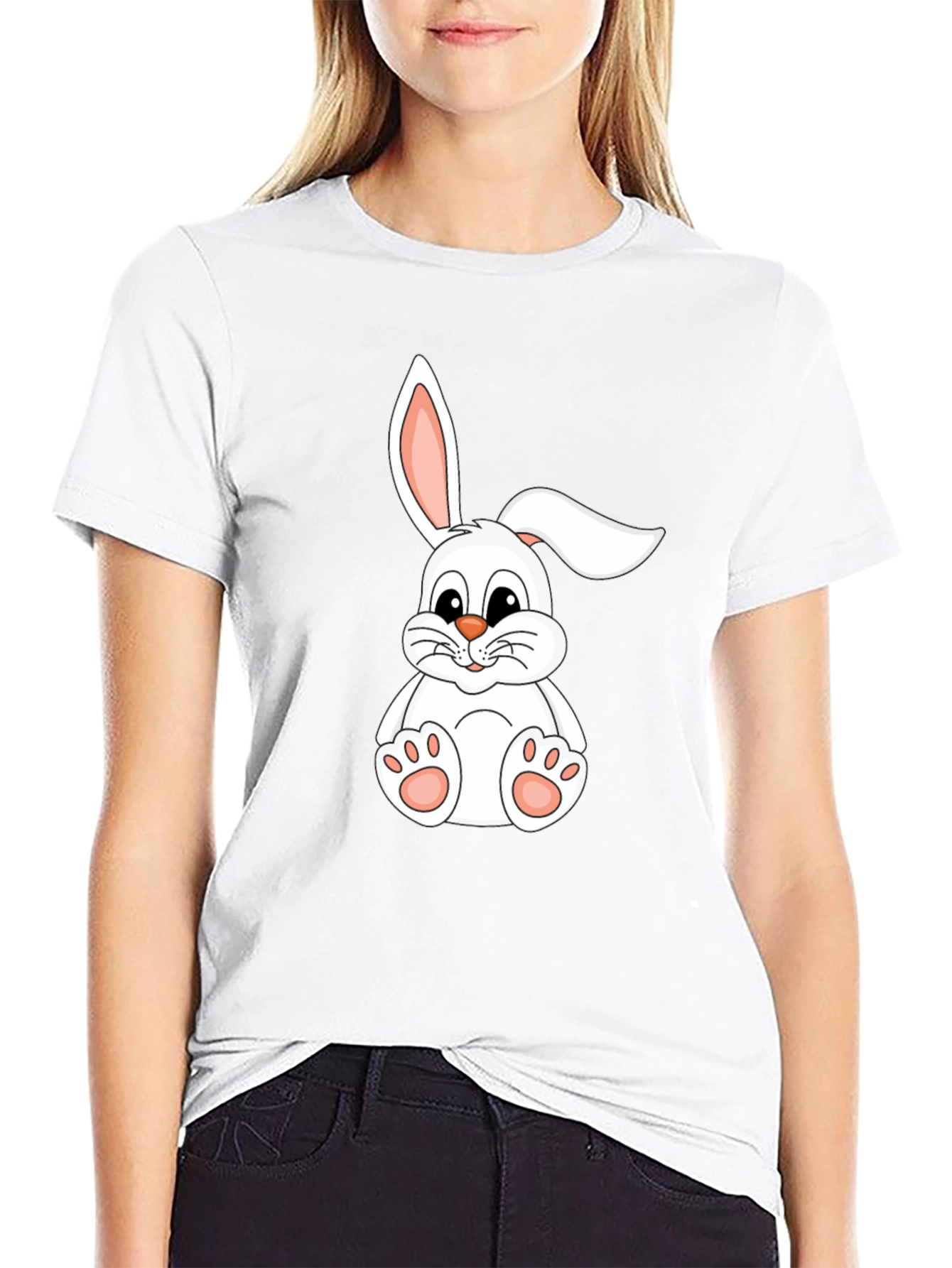 Camiseta Negra con Conejo Blanco