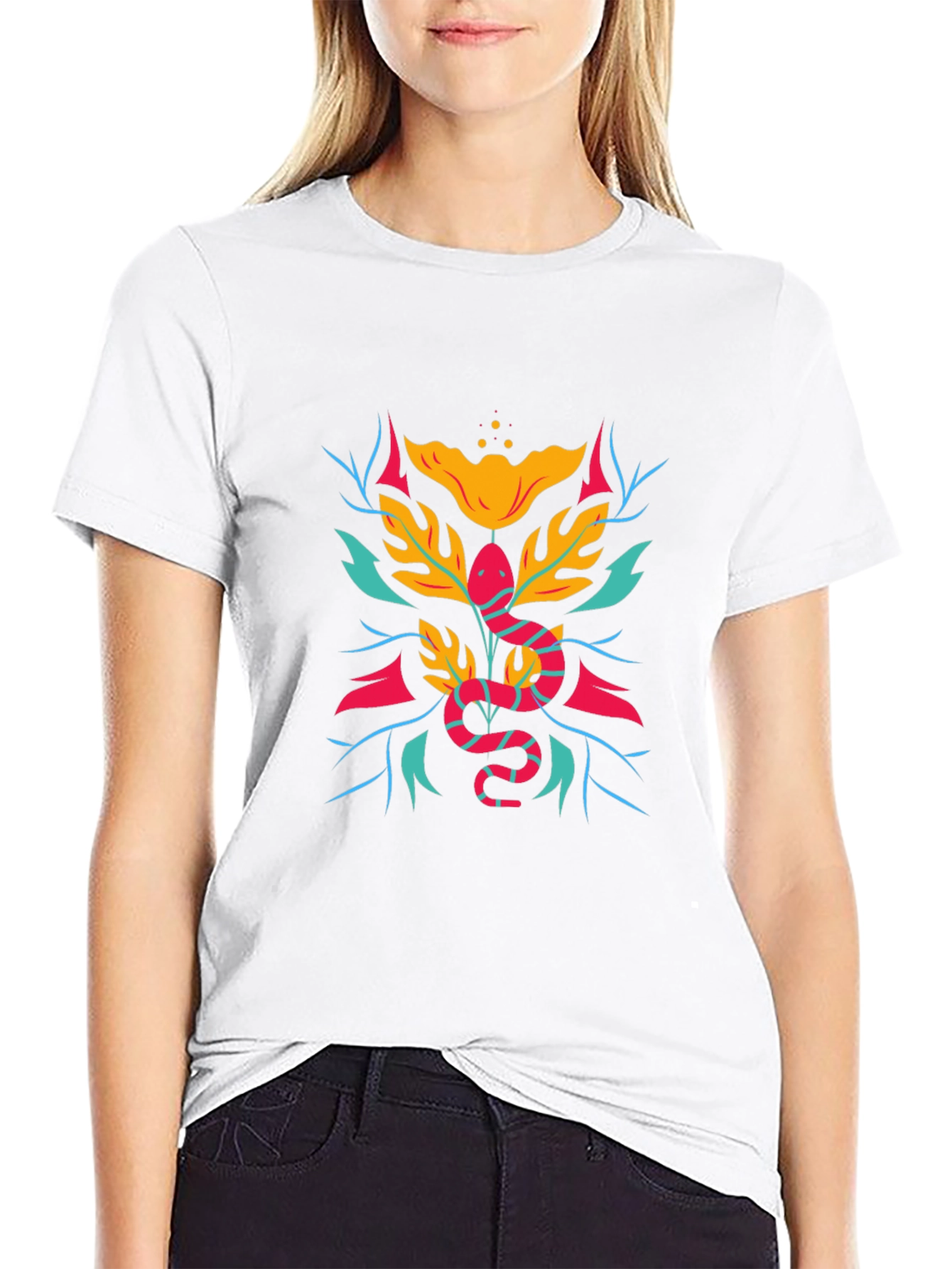 Camiseta Negra con Diseño de Serpiente Floral
