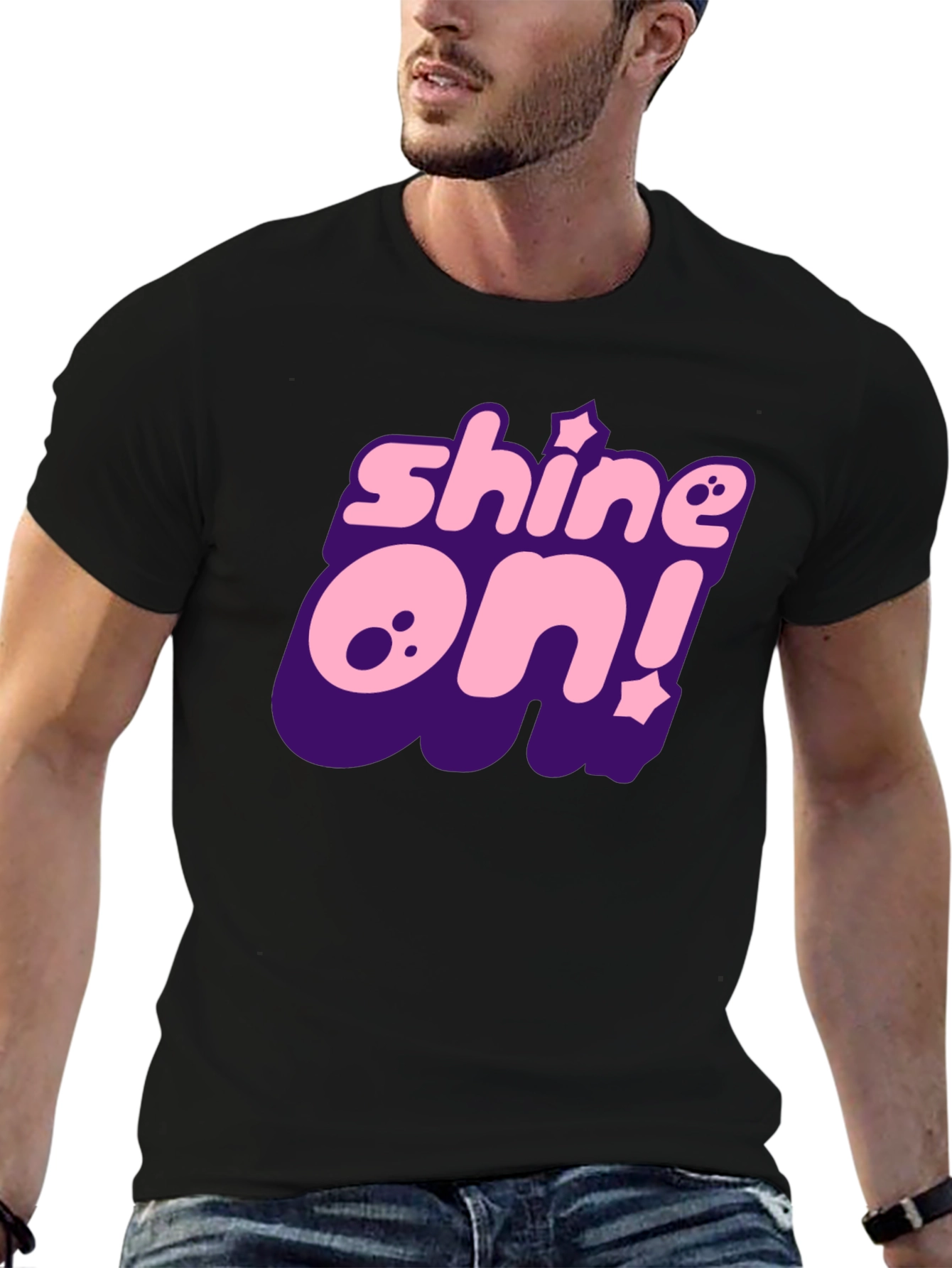 Camiseta Negra Shine On! con Estilo Gráfico Único