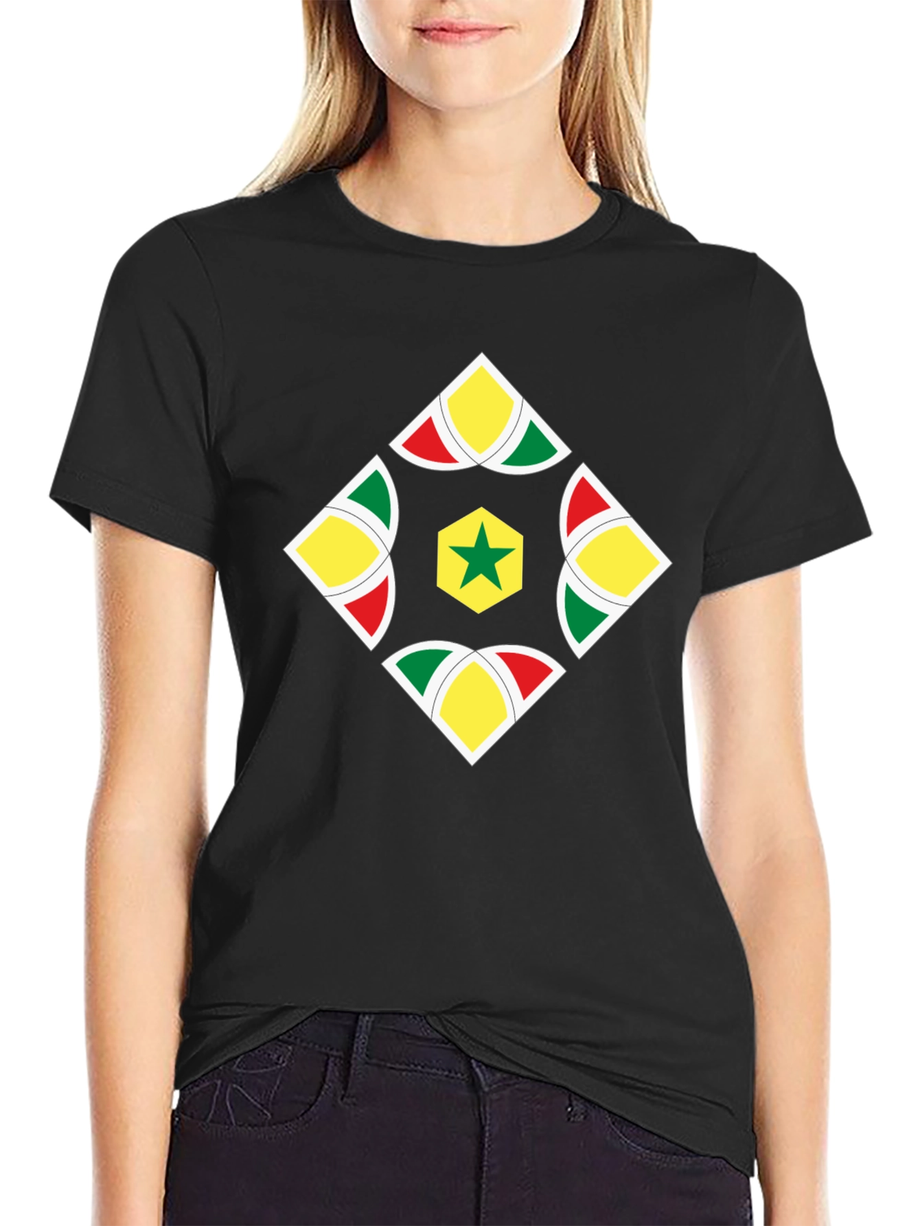 Camiseta Negra con Diseño Senegalés