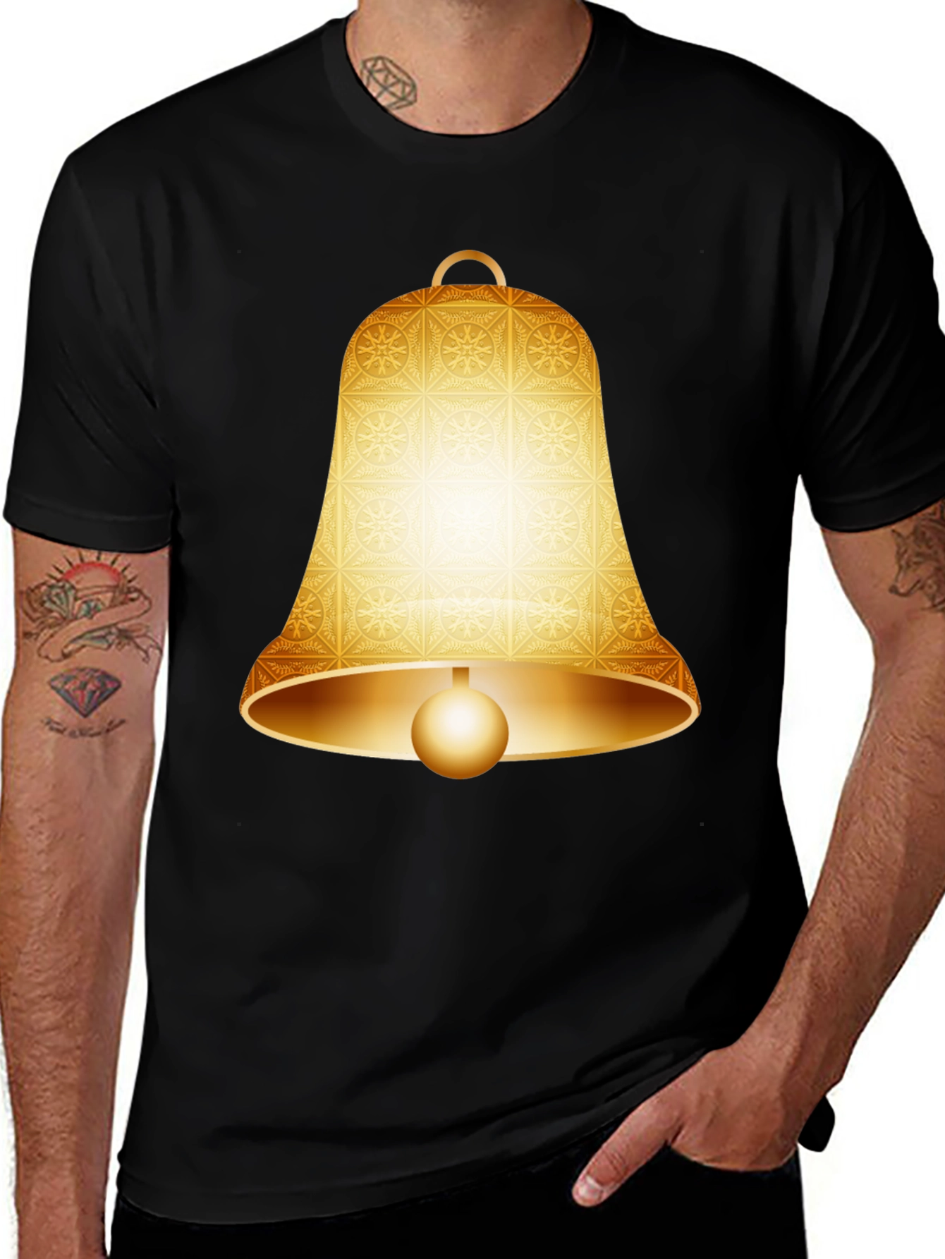Camiseta Negra con Diseño de Campana Dorada