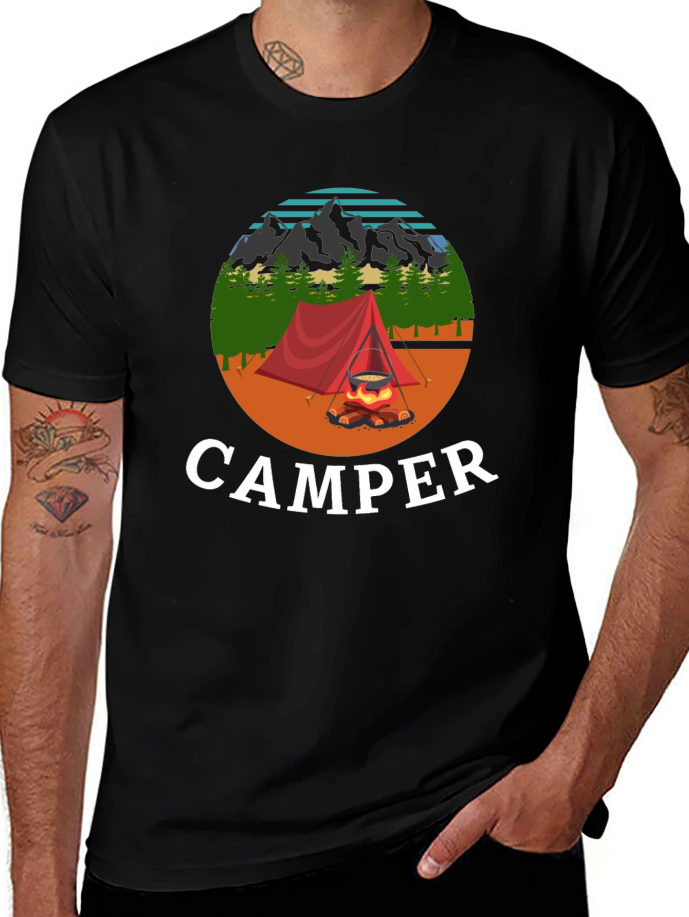 Camiseta Negra con Diseño de Camping para Hombre