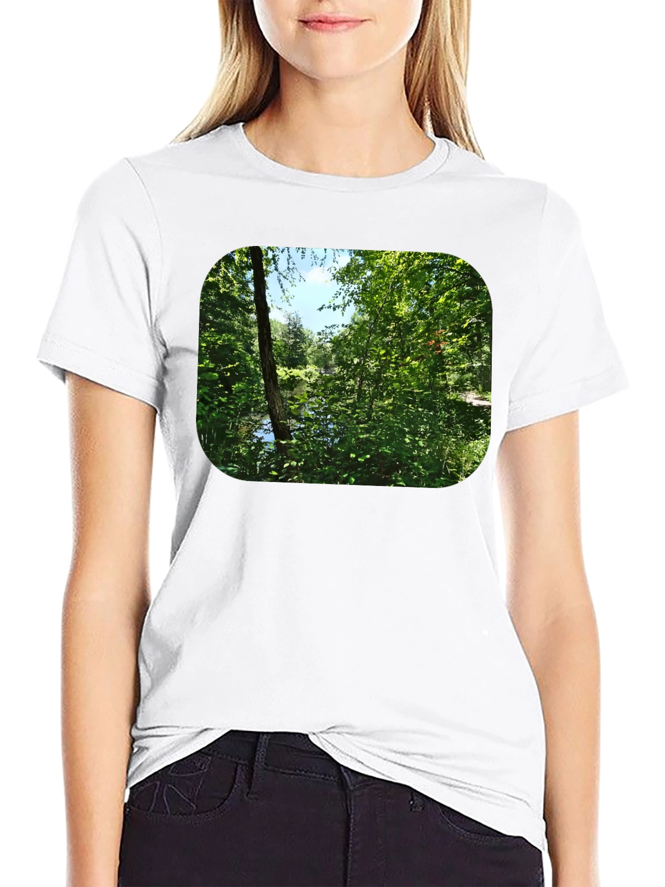 Camiseta Negra con Diseño de Naturaleza