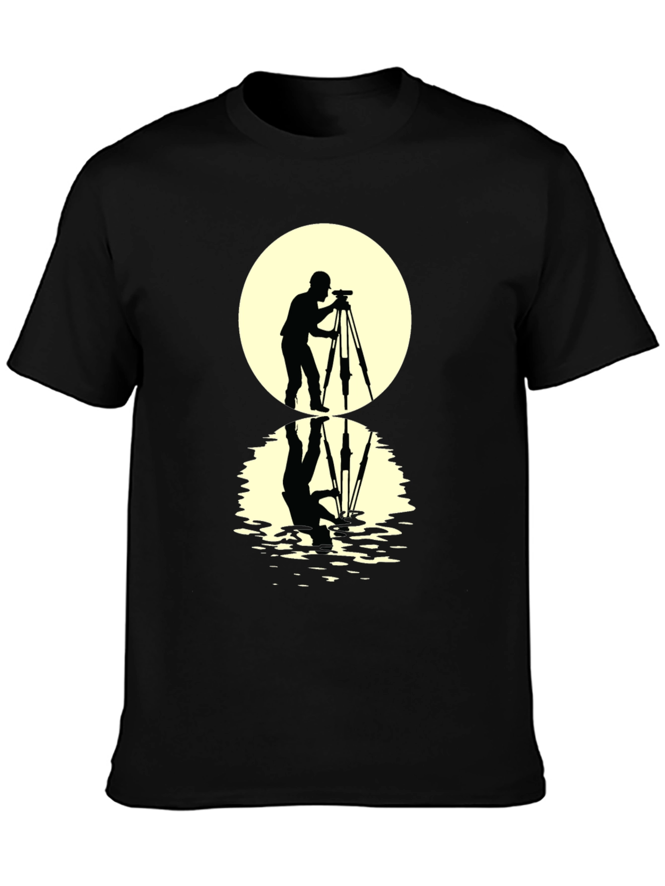 Camiseta Negra con Diseño de Fotógrafo y Reflejo
