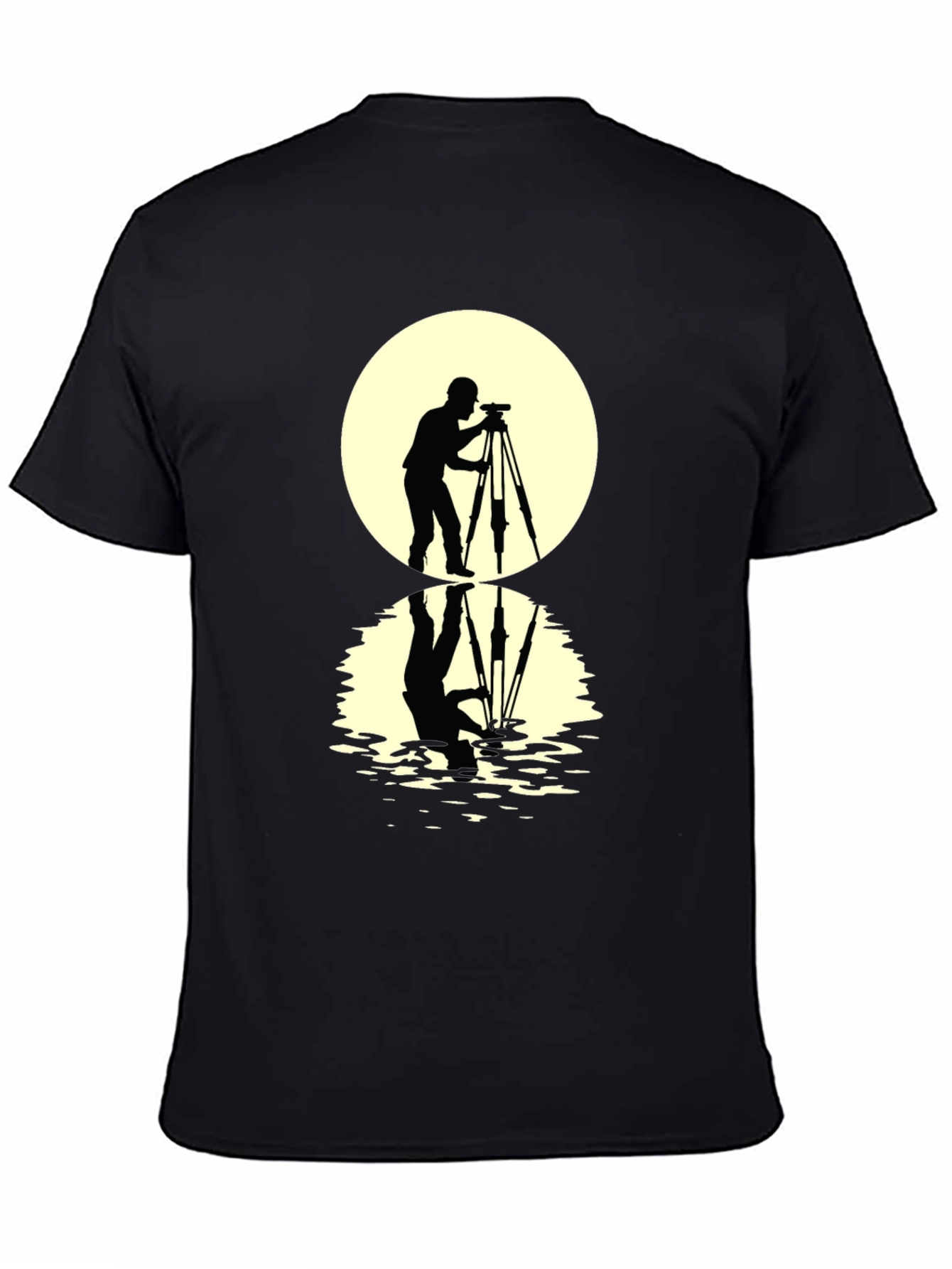 Camiseta Negra con Diseño de Fotógrafo y Reflejo