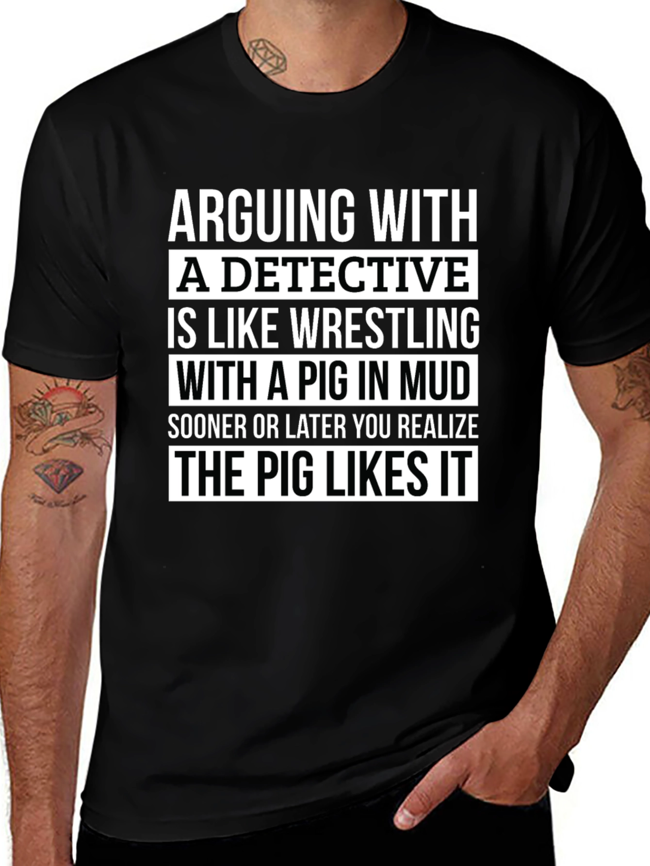 Camiseta Negra con Humor: Detective y el Cerdo