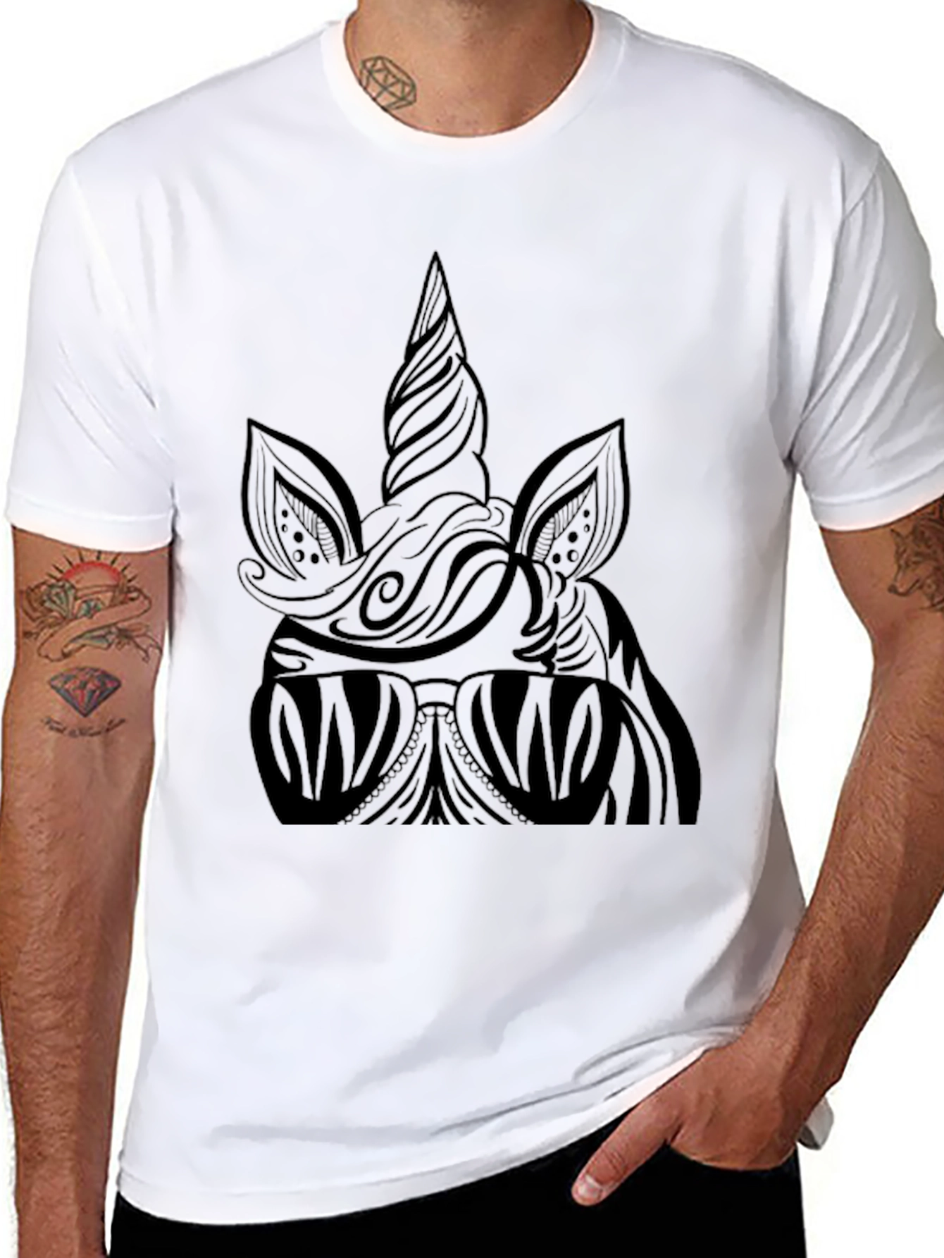 Camiseta Negra Unicornio Estilizado Hombre