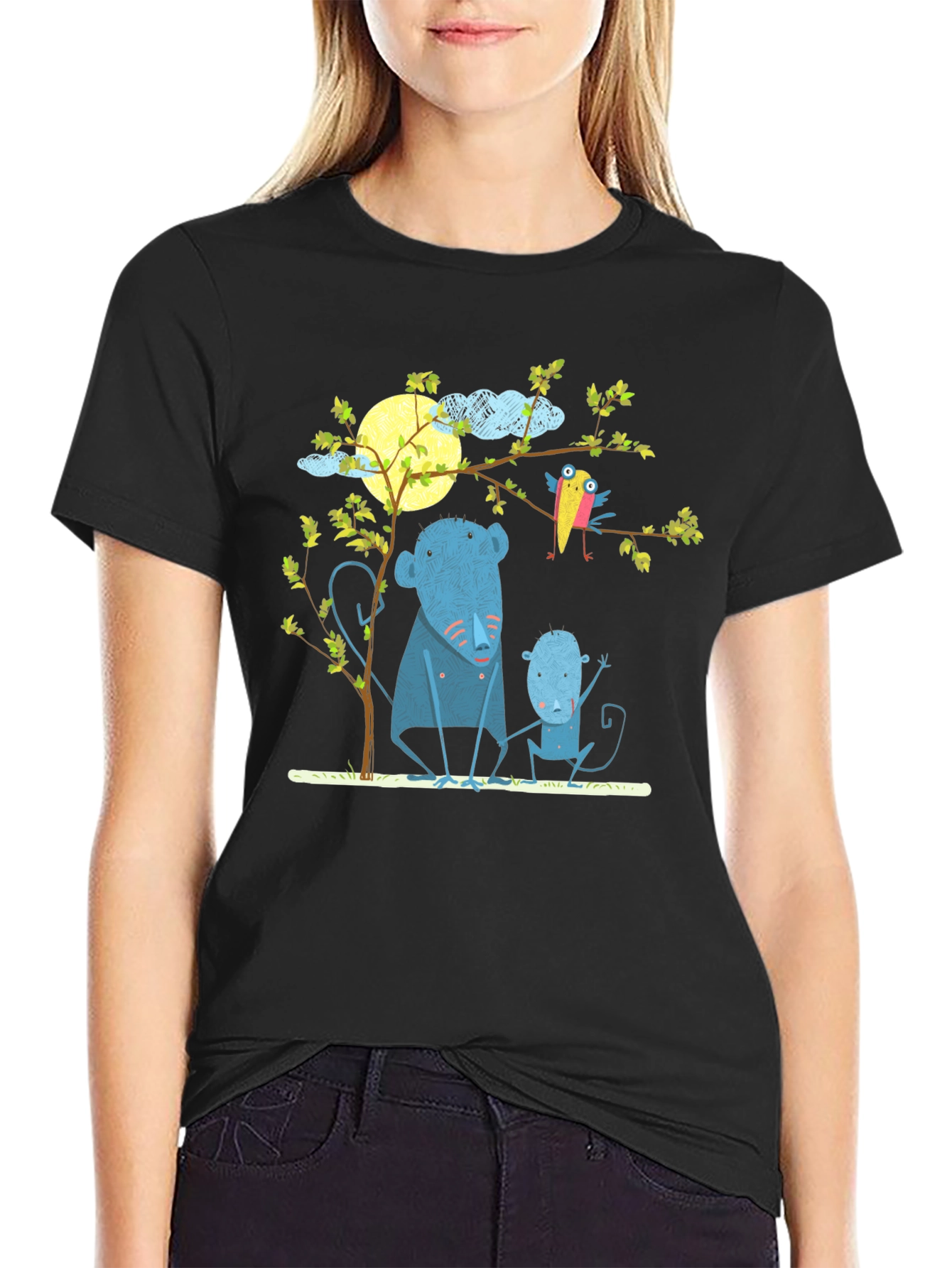 Camiseta negra con diseño de animales y luna