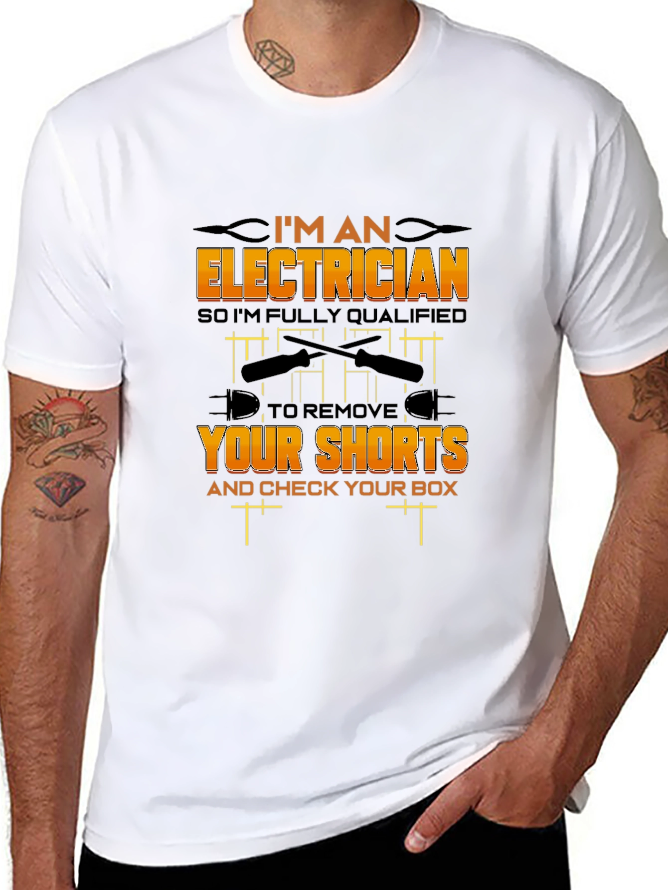 Camiseta Negra Eléctrico Humorístico