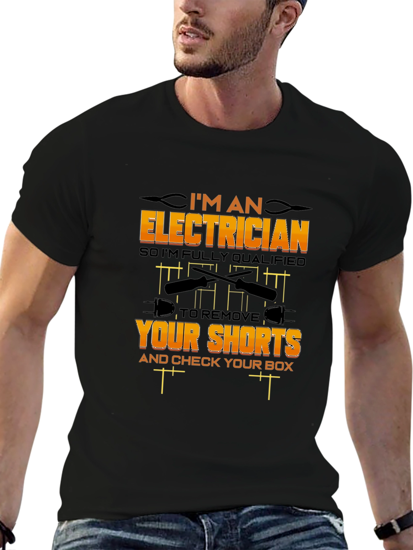 Camiseta Negra Eléctrico Humorístico