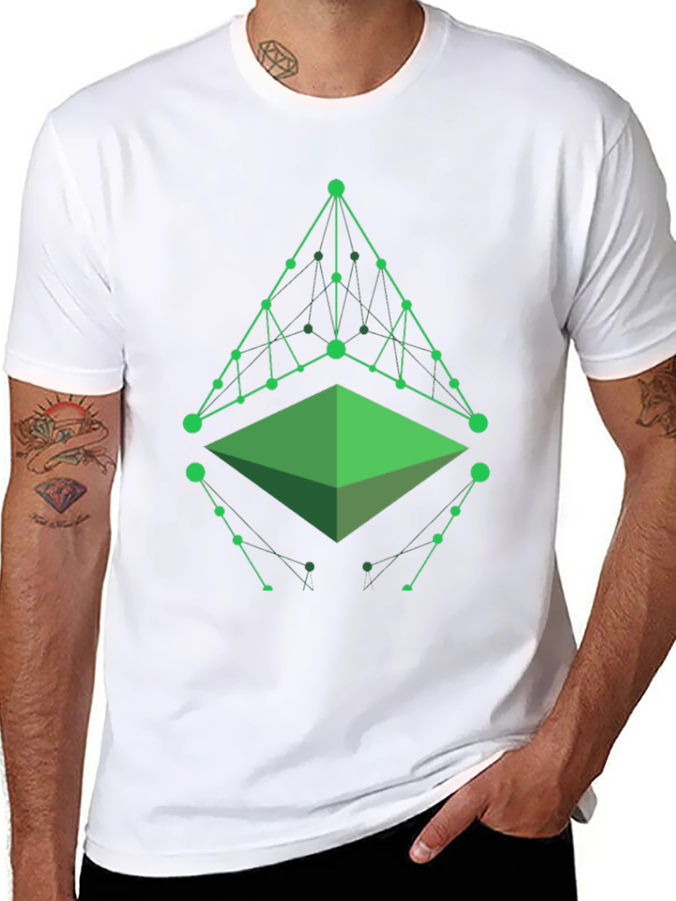 Camiseta Hombre Negra con Diseño Geométrico Verde