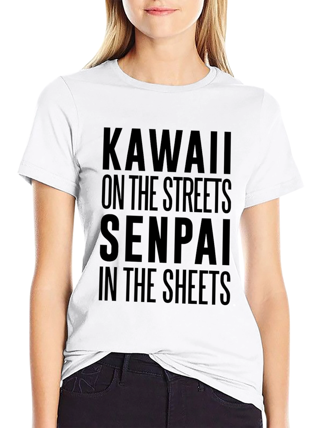 Camiseta Negra con Texto Kawaii y Senpai