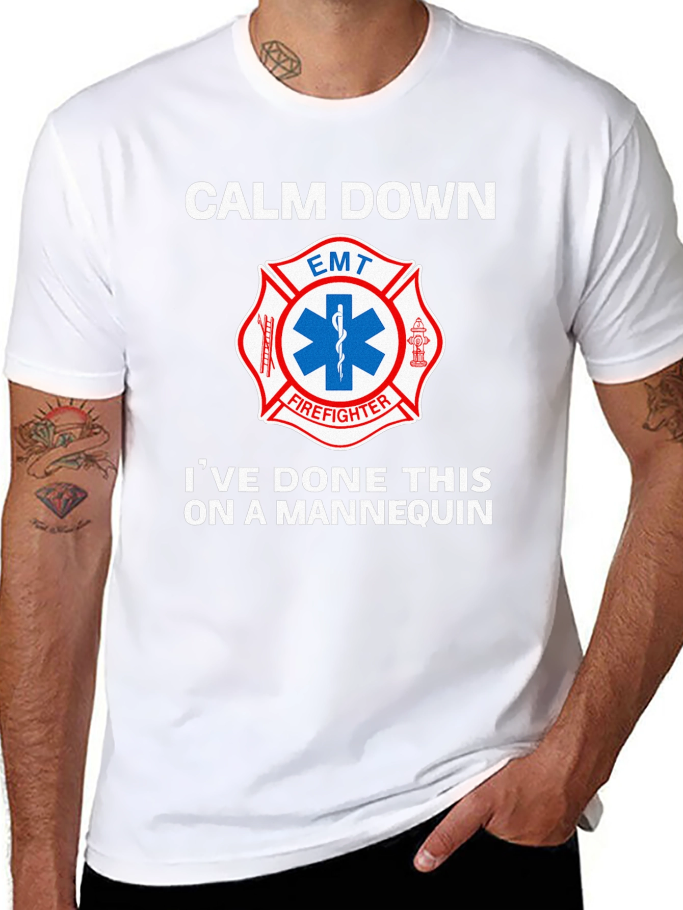 Camiseta EMT Bombero: Calm Down Maniquí