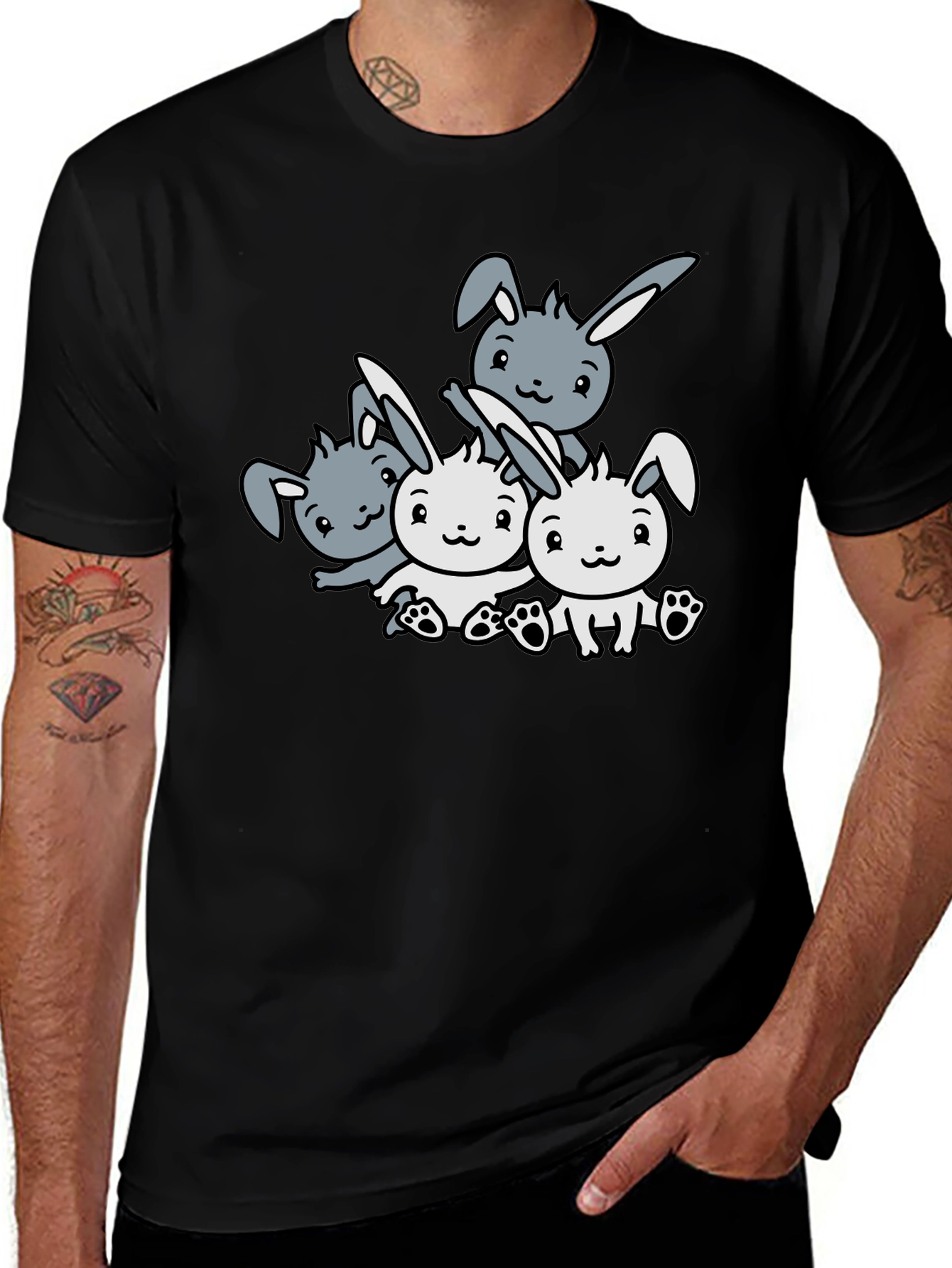 Camiseta Negra con Diseño de Conejitos Adorables