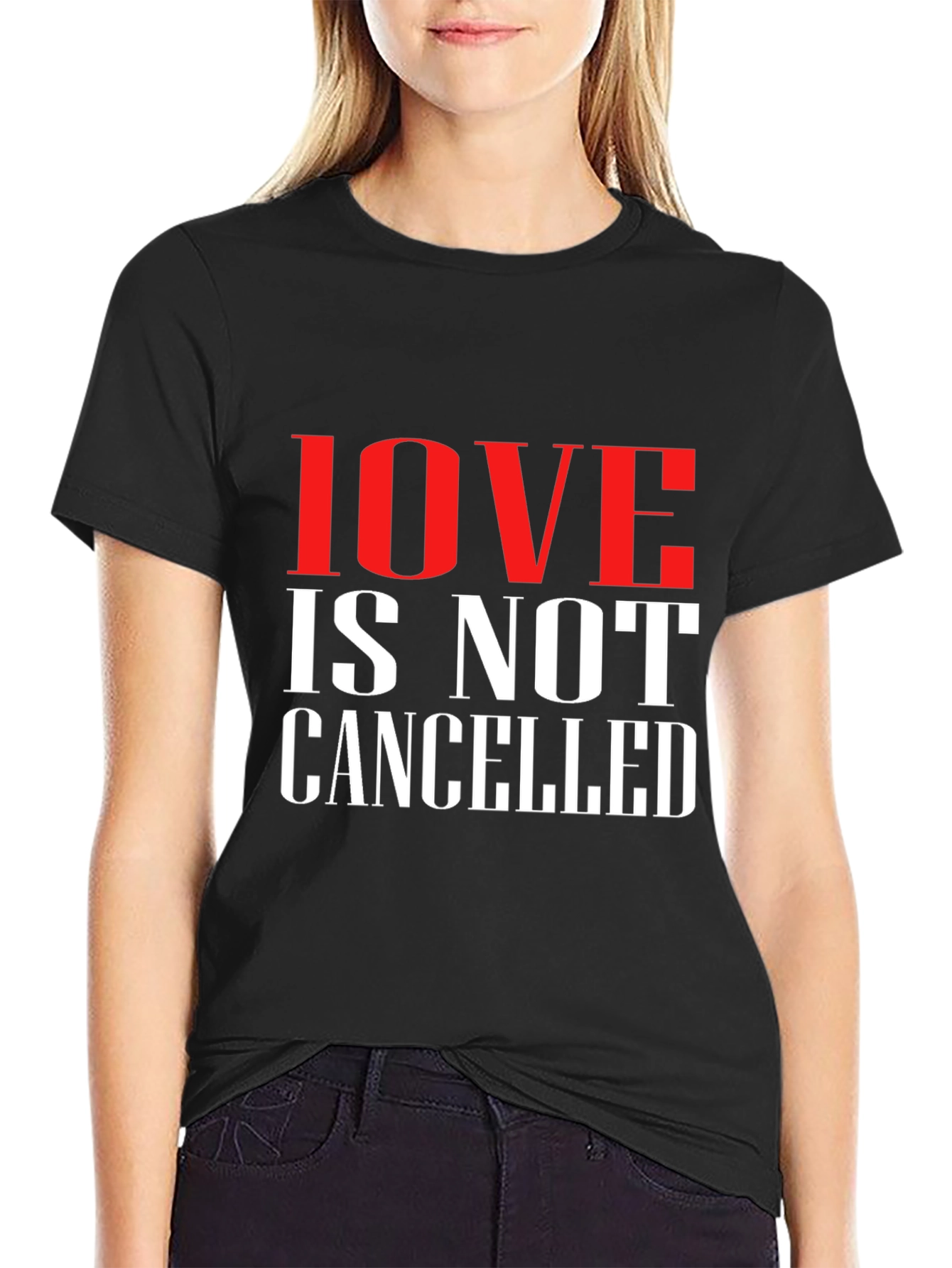 Camiseta Negra: Love is Not Cancelled