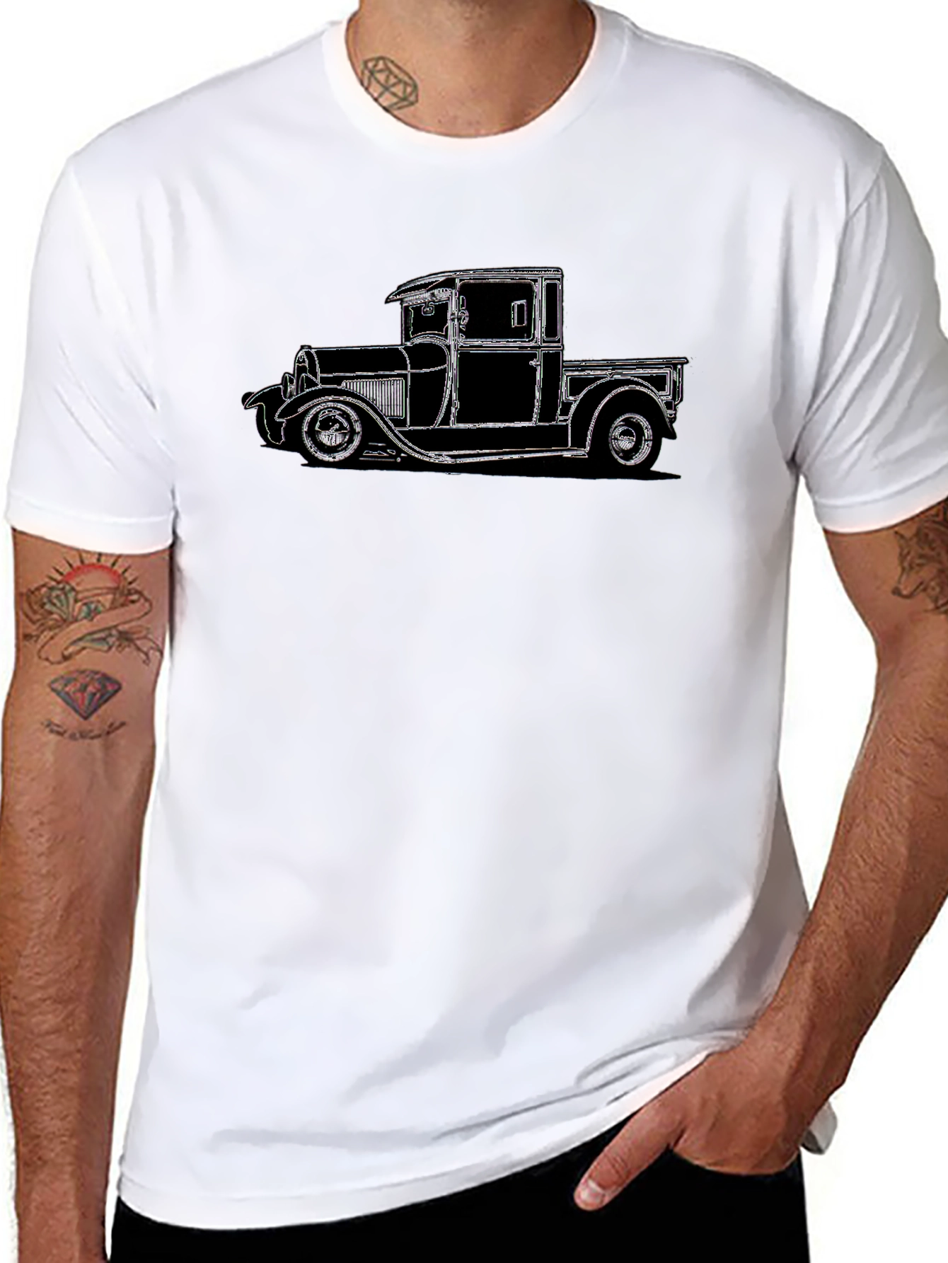 Camiseta Negra con Diseño de Camioneta Clásica