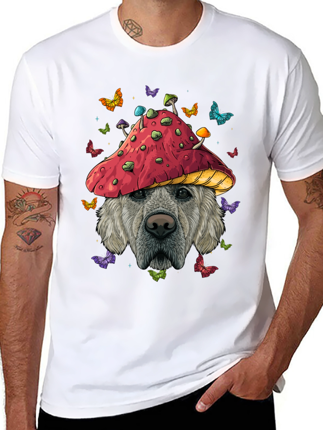 Camiseta Negra con Diseño de Perro y Hongo