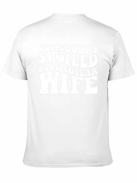Camiseta Negra Somebodys Spoiled Blue Collar Wife