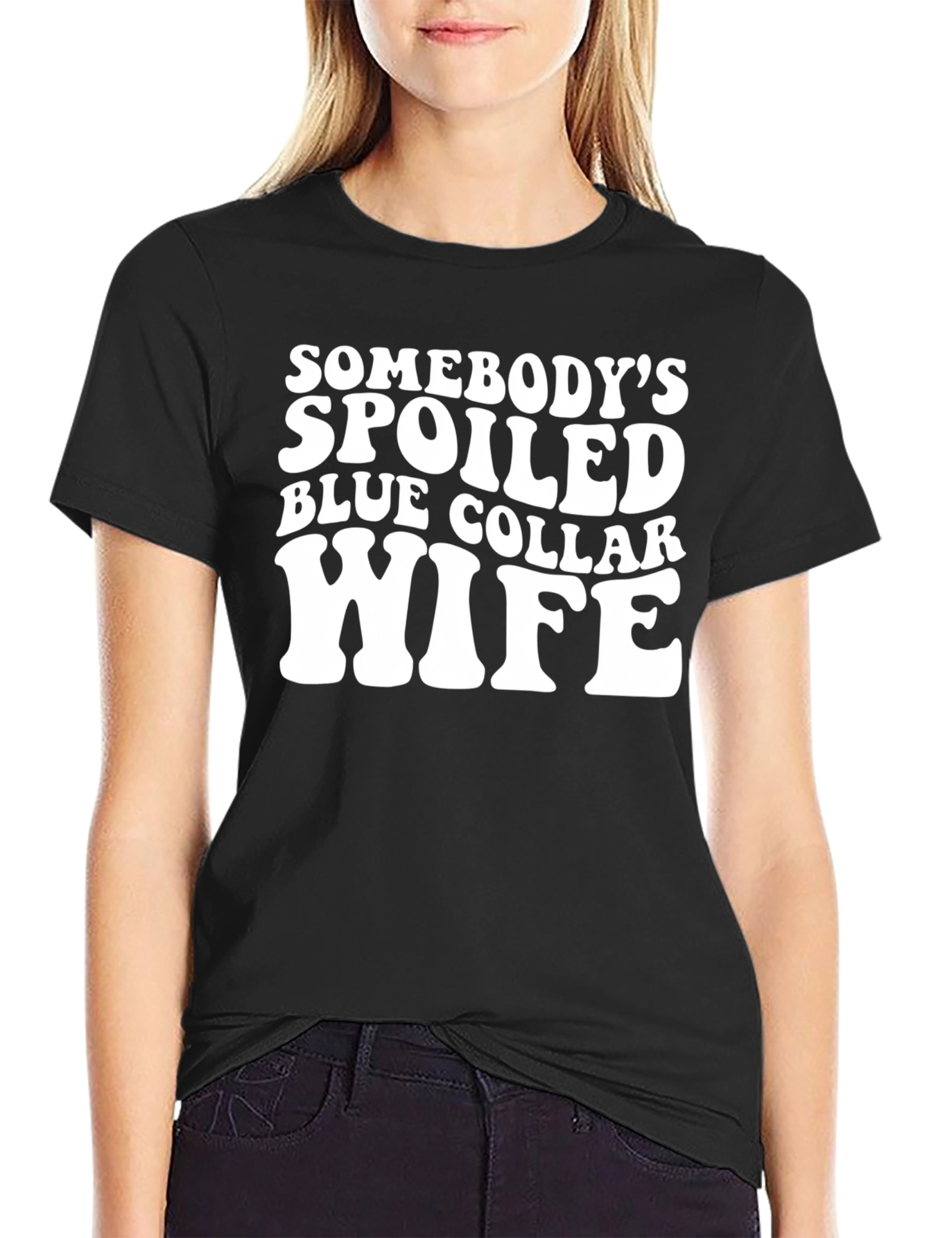 Camiseta Negra Somebodys Spoiled Blue Collar Wife