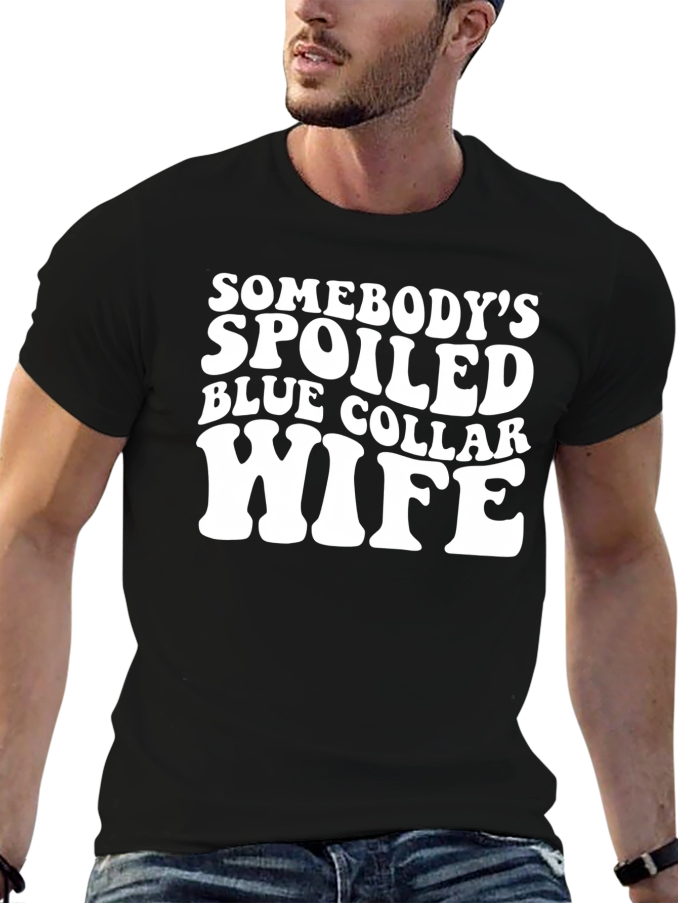 Camiseta Negra Somebodys Spoiled Blue Collar Wife