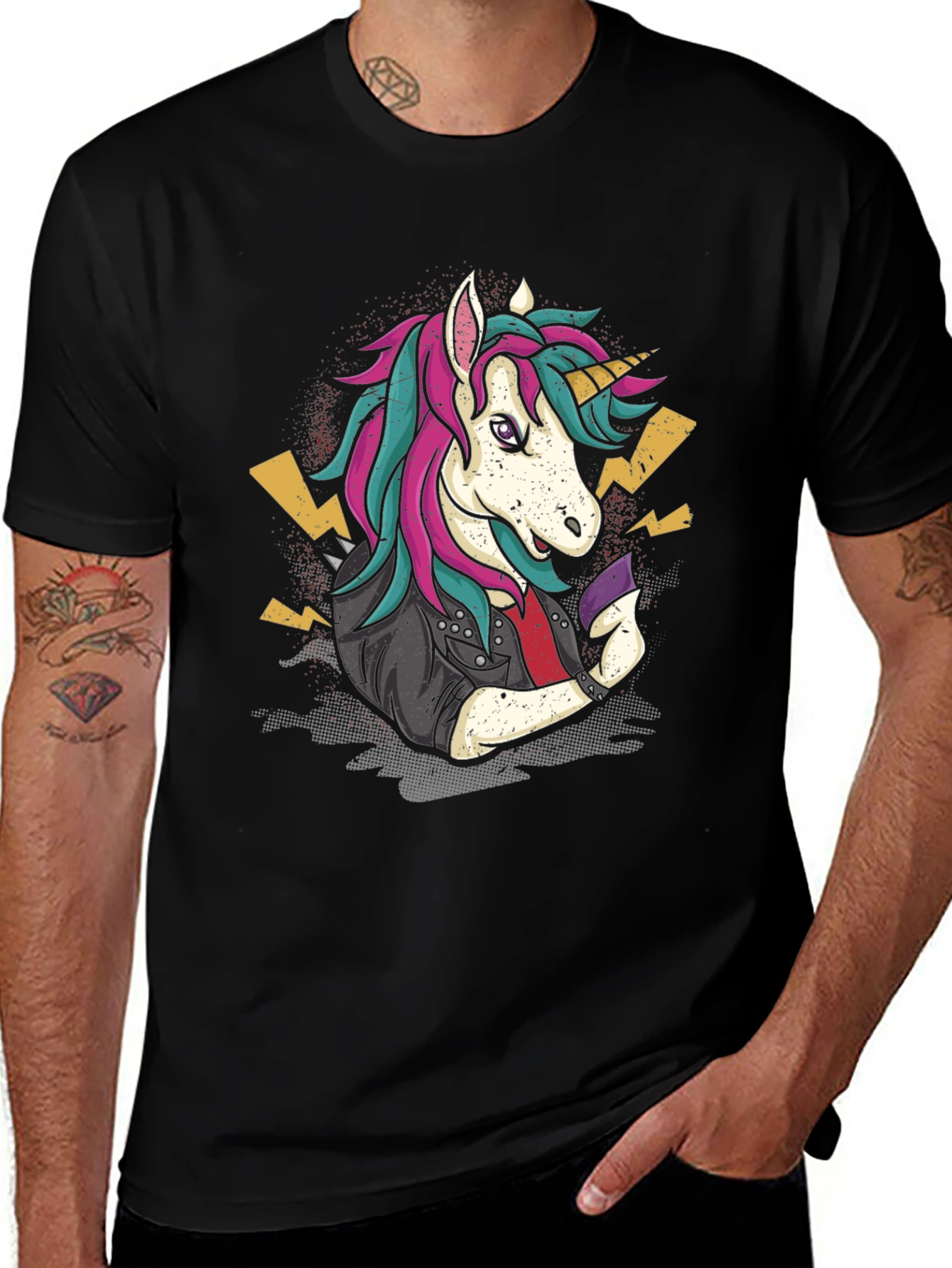 Camiseta Negra con Unicornio Rockero