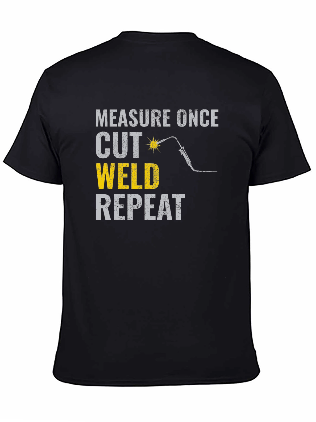 Camiseta Negra: Mide Corta Suelda Repite
