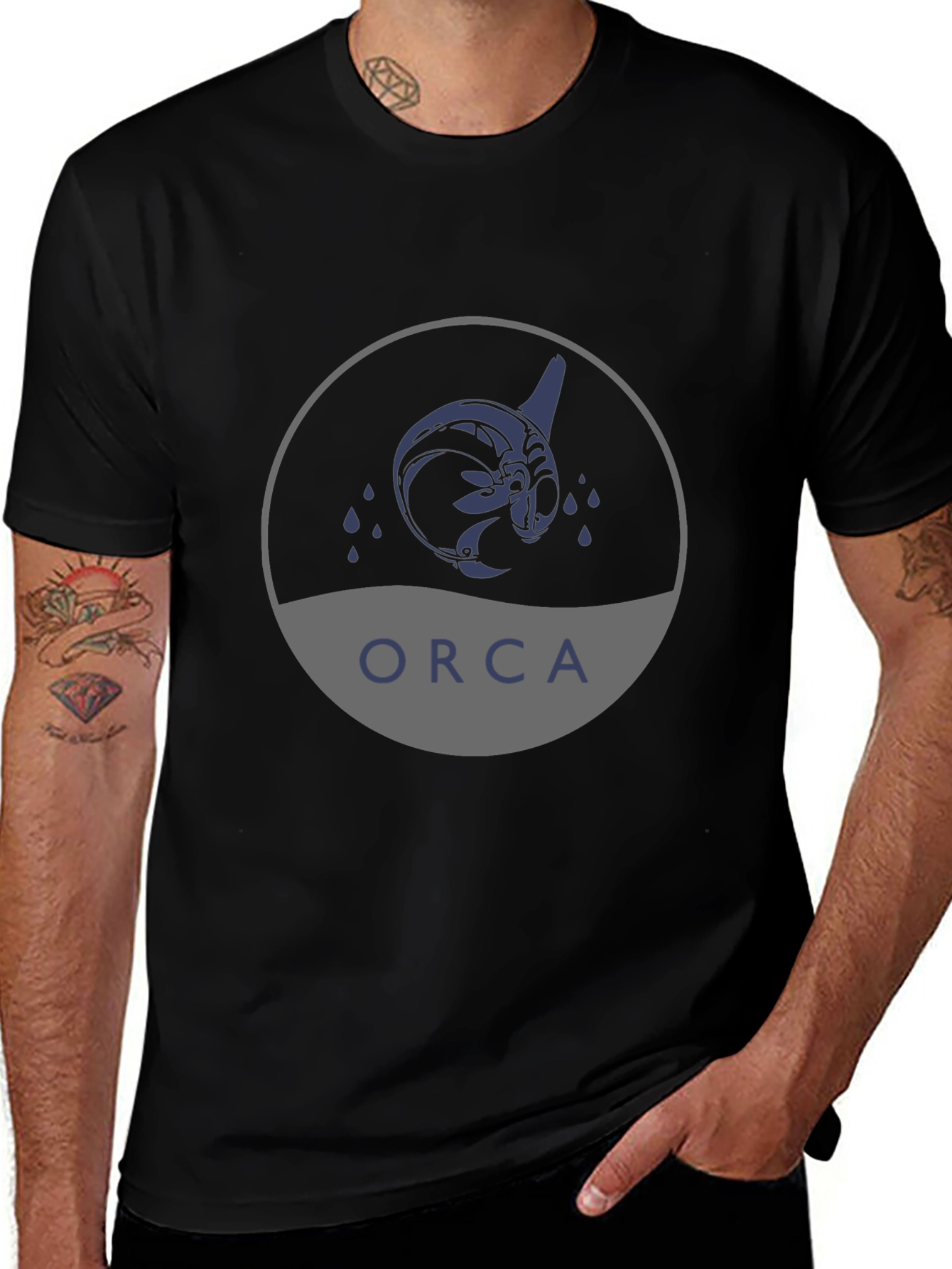 Camiseta Negra con Diseño de Orca Tribal