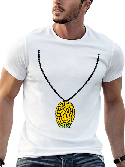 Camiseta Negra con Colgante de Piña