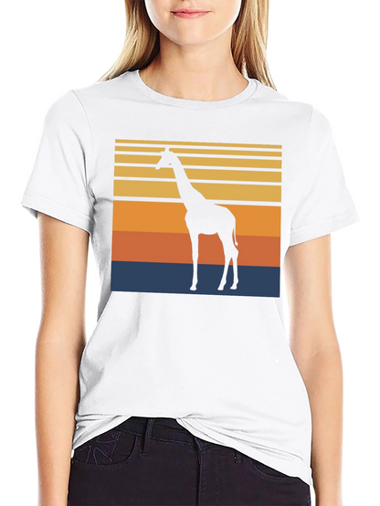 Camiseta Negra con Diseño Retro de Jirafa