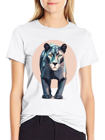 Camiseta Negra con Diseño de Pantera Geométrica