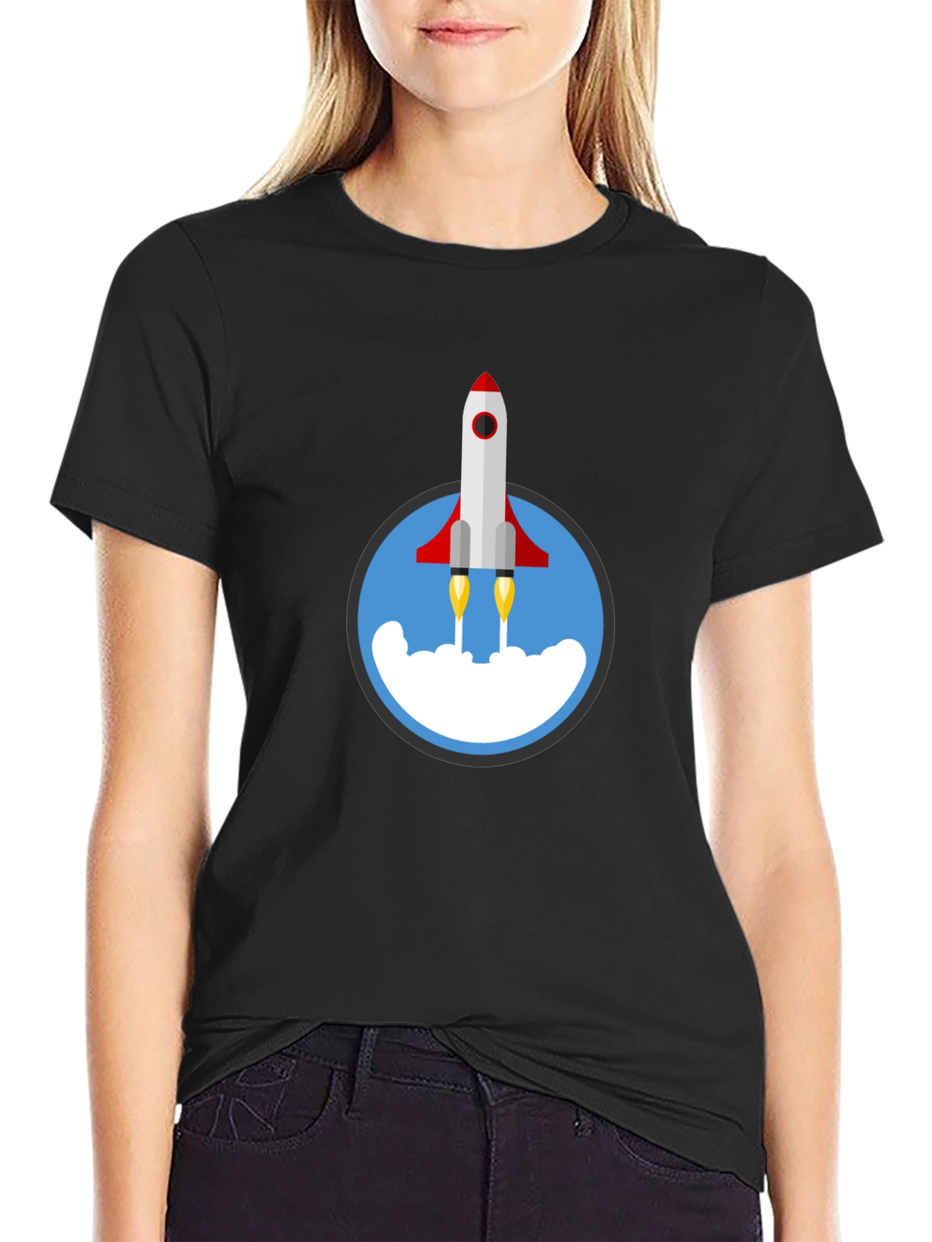 Camiseta Negra con Diseño de Cohete Espacial