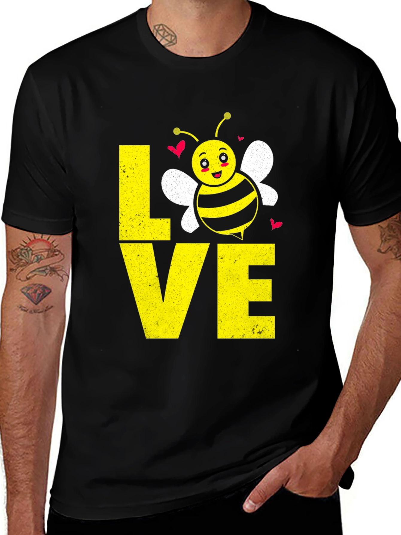 Camiseta Negra con Abeja LOVE