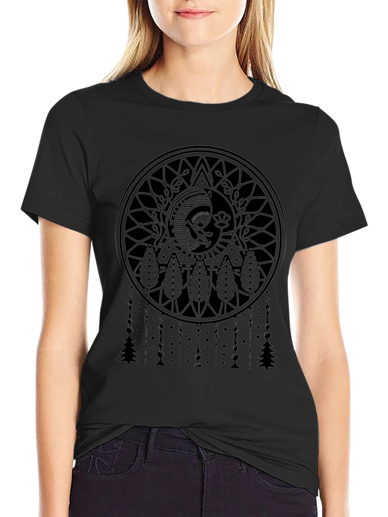 Camiseta Negra con Diseño Mandala Luna y Árboles