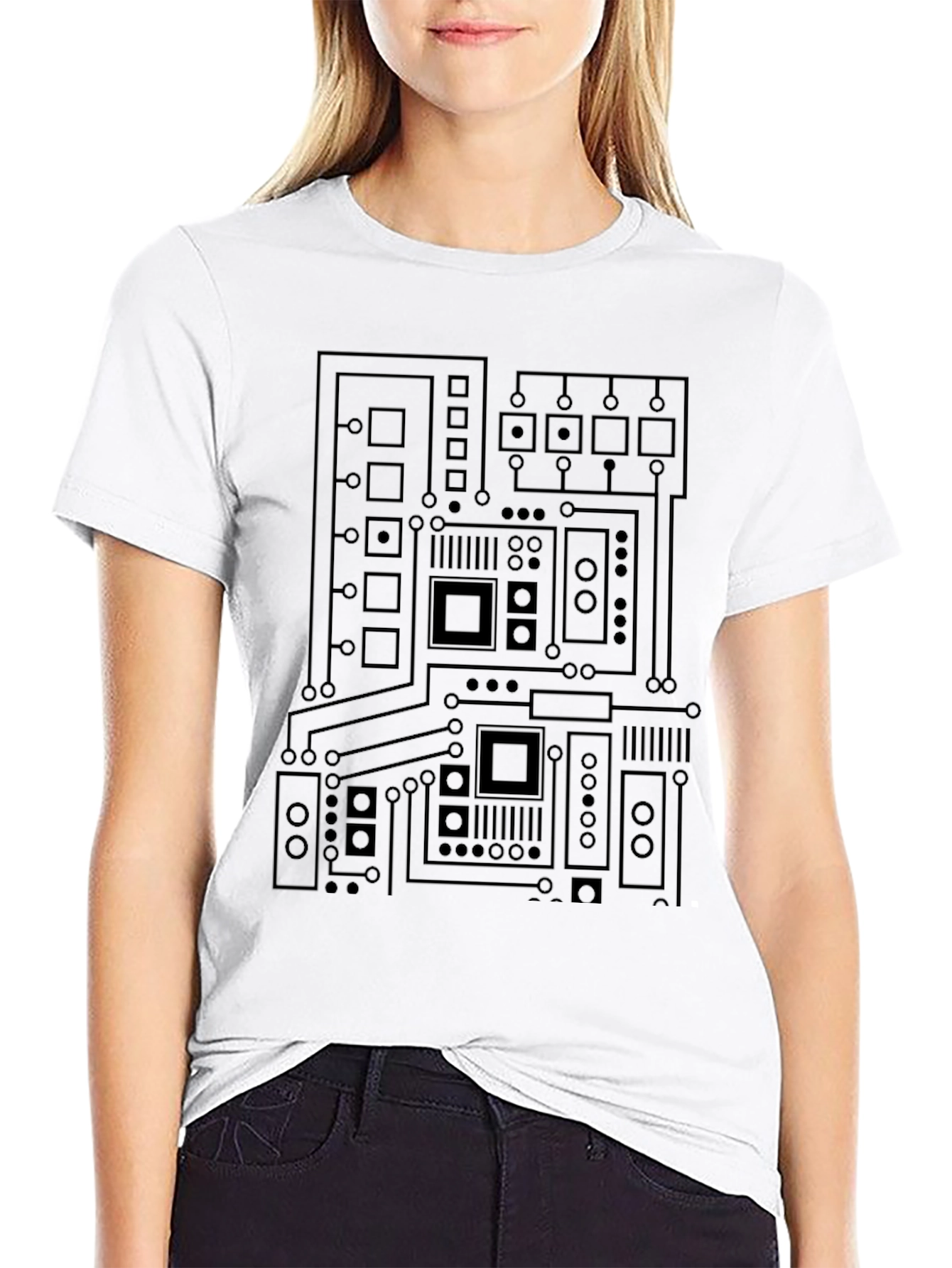 Camiseta Negra con Diseño de Circuito Electrónico