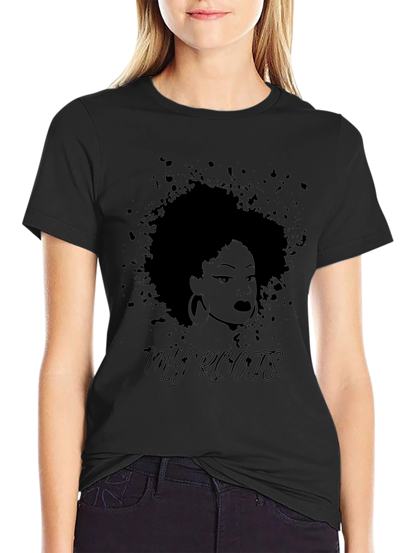 Camiseta Negra Mis Raíces con Diseño Afro