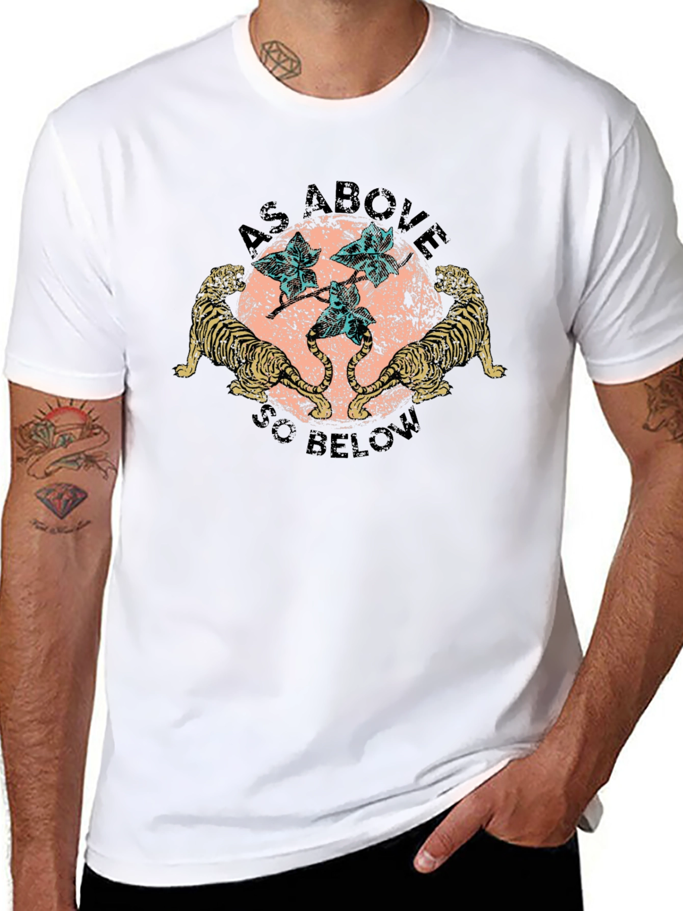 Camiseta Negra As Above So Below con Tigres