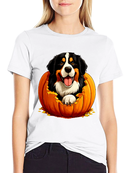 Camiseta Negra con Diseño de Perro en Calabaza