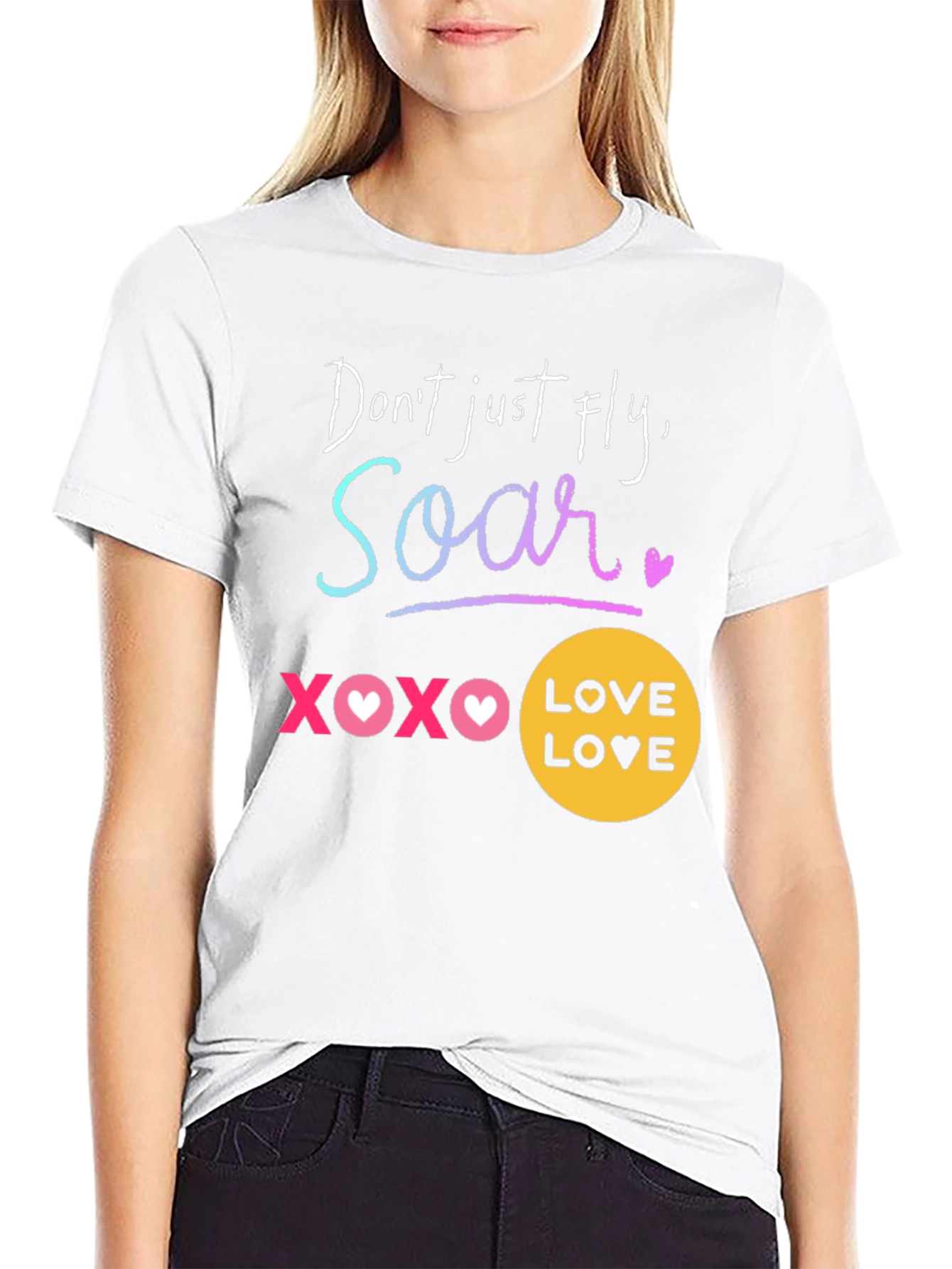Camiseta Negra Soar: Amor y Motivación