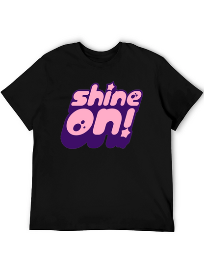 Camiseta Negra Shine On! con Estilo Gráfico Único
