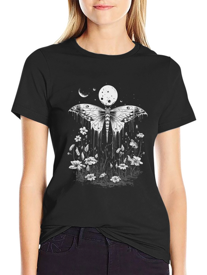 Camiseta Negra con Diseño de Mariposa Lunar