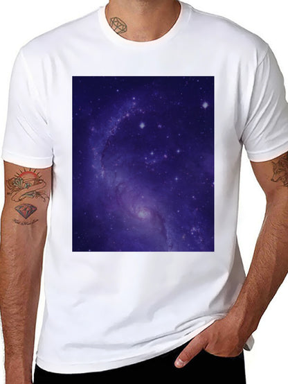 Camiseta Negra con Estampado de Galaxia Cósmica